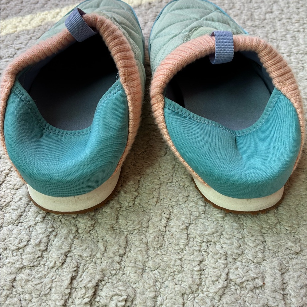 Women’s Quilted Slip-On Shoes in Teal and Peach